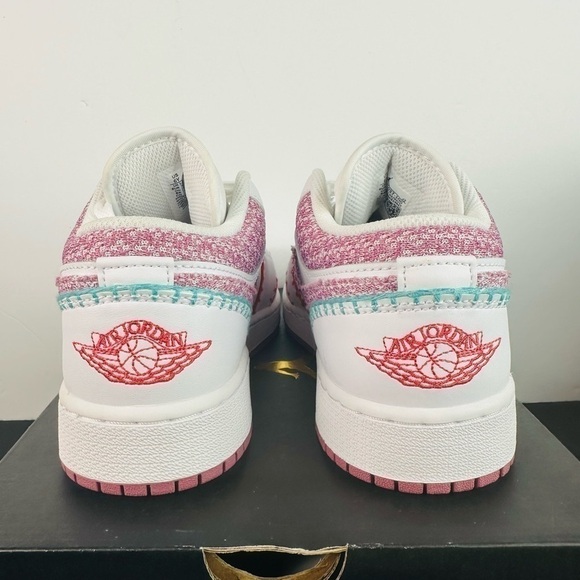 Jordan 1 Low Nike Jordan Knit Size 6 Y New with box DM9037-100 - Picture 7 of 8